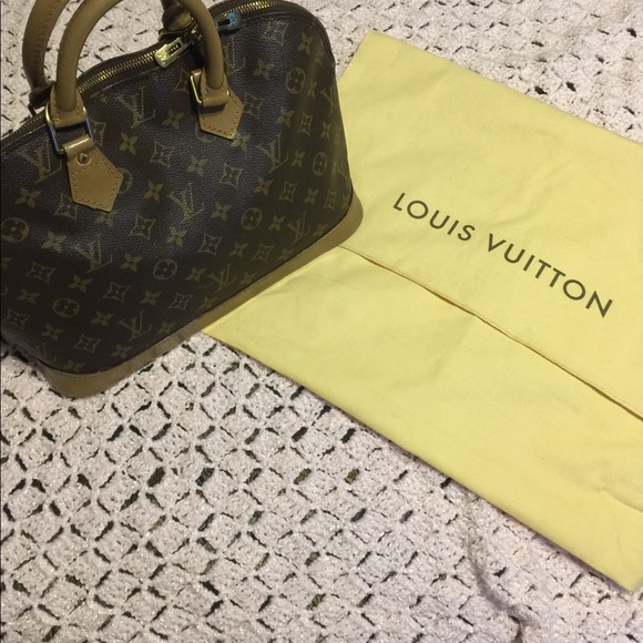 Louis Vuitton Handbags - Louis Vuitton alma bag-SOLD!
